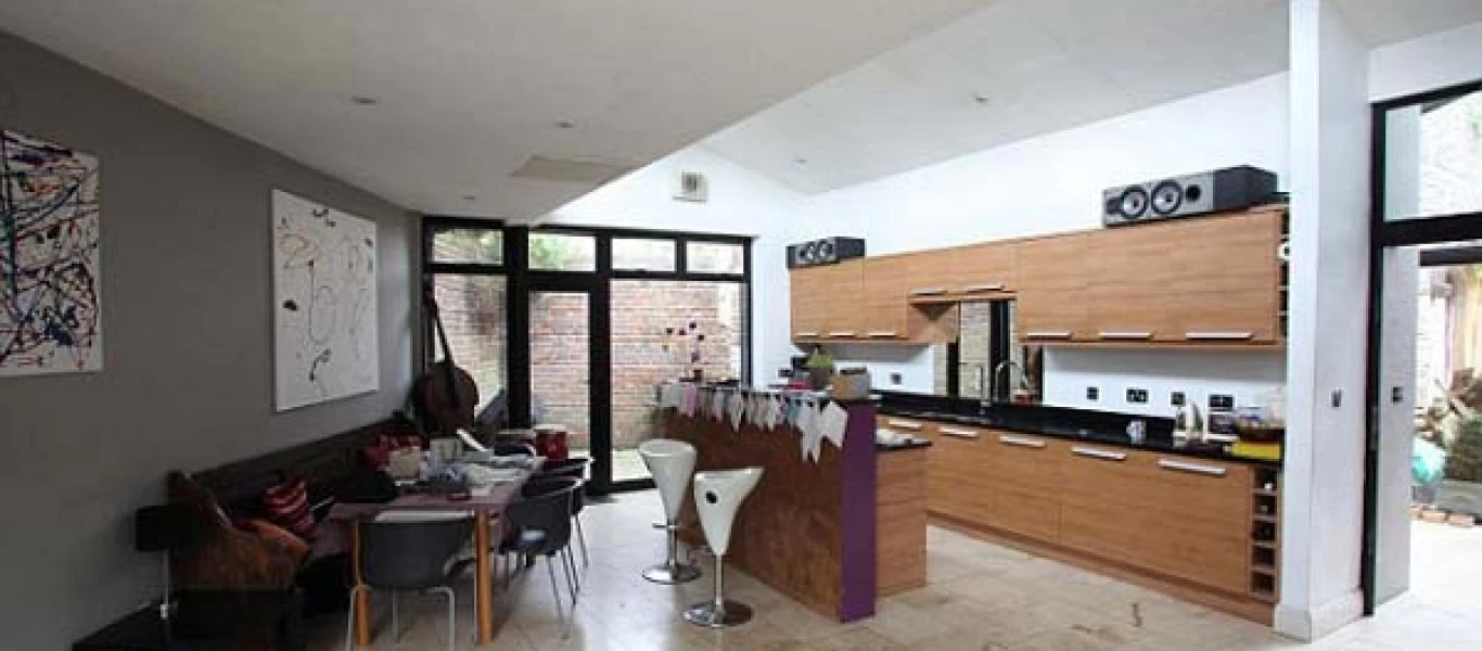 Αυτά τα 7 πράγματα μέσα στο σπίτι σας «τρώνε» ενέργεια και δεν το καταλαβαίνετε